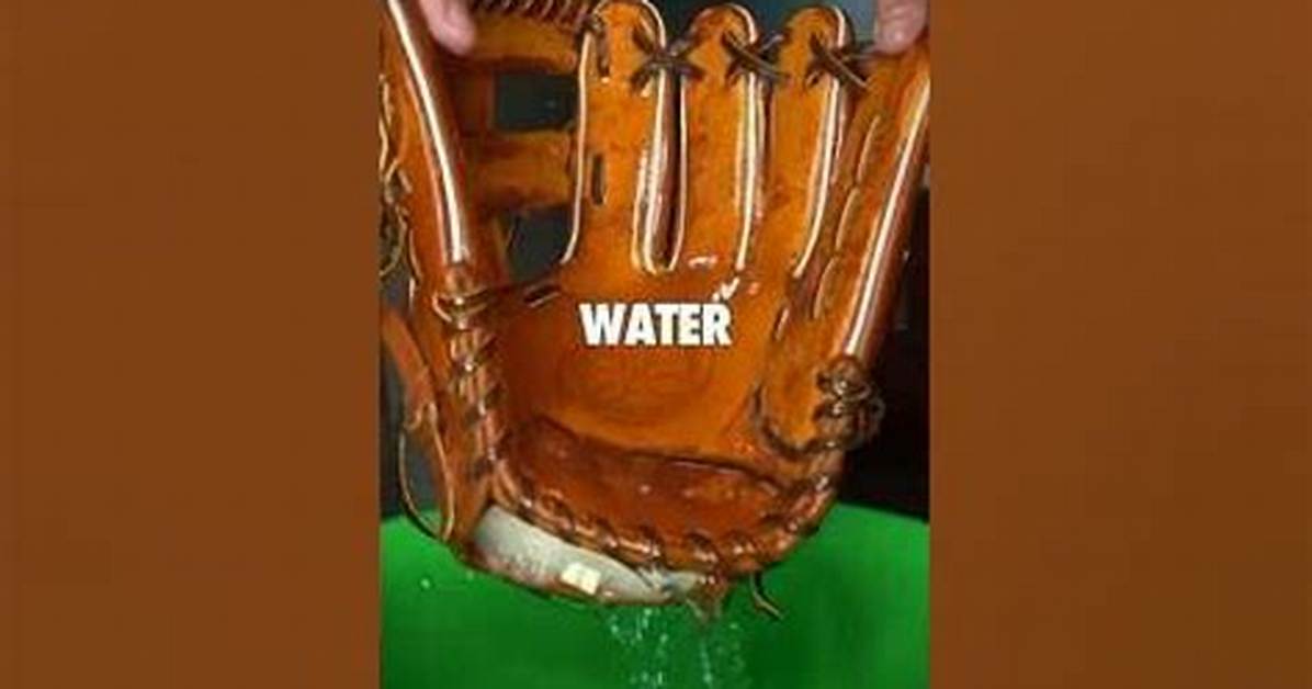 Will Water Ruin a Baseball Glove?