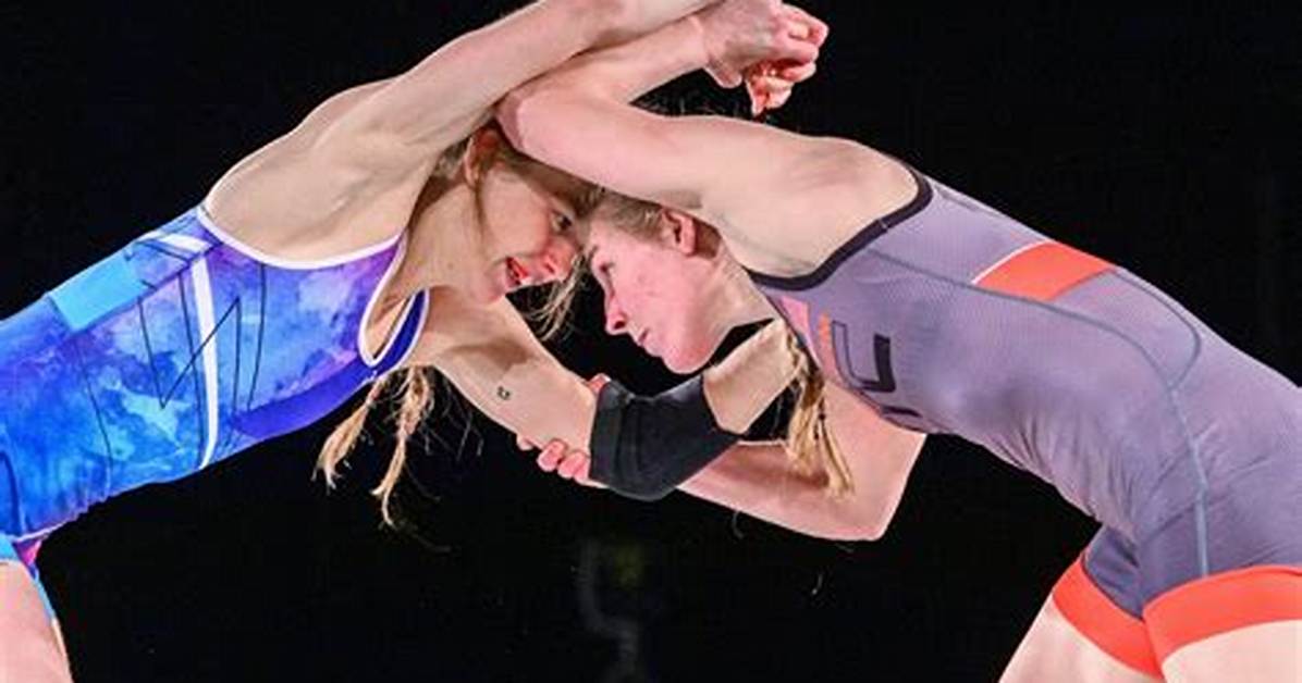 Women Are Wrestling in Abu