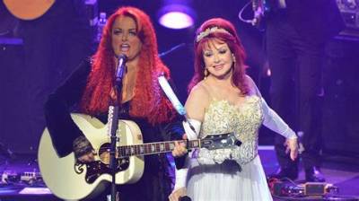 Wynonna Judd Is Not Gay as She Is Married to Husband Cactus Moser: Meet Her Kids Grace Pauline Kelley and Elijah Judd