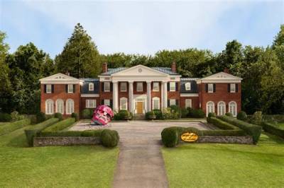 X Men Mansion Airbnb: a Unique Stay in the Heart of Marvel History