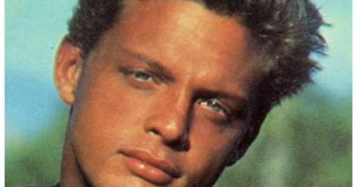 Young Luis Miguel Unforgettable Images of His Early