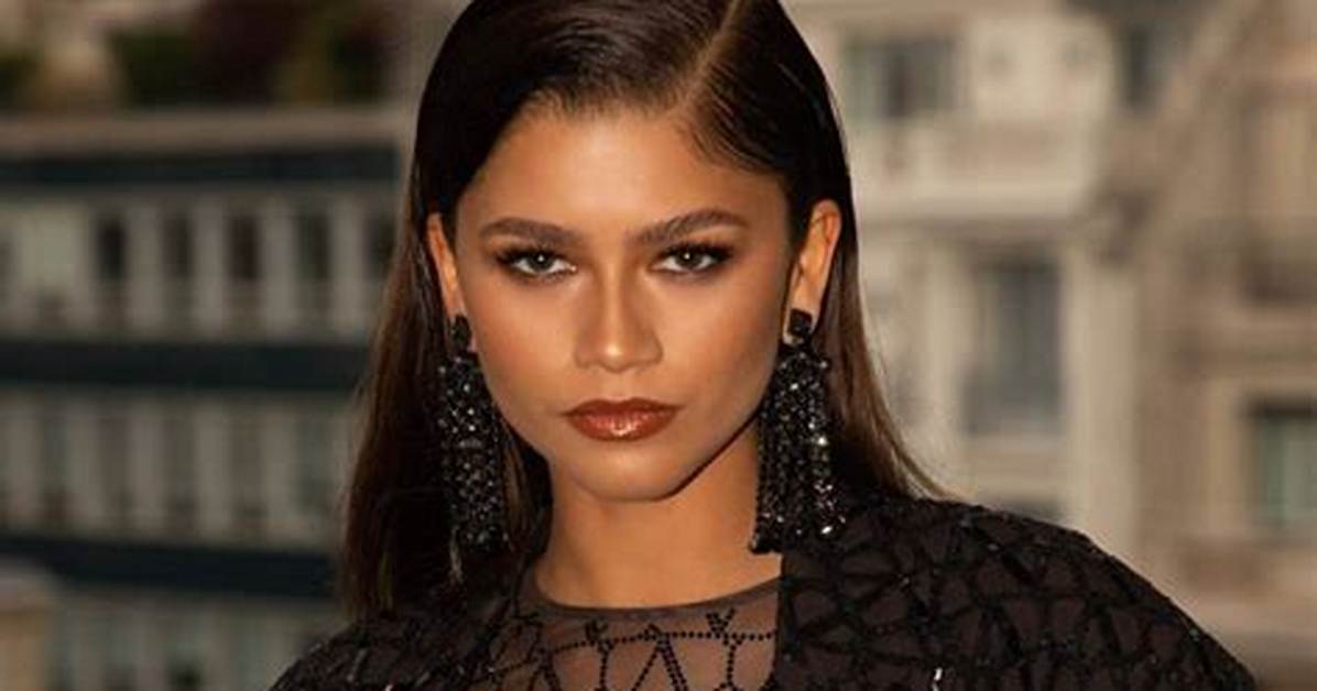 Zendaya Buys a 1 9 Million California Dream House for Her Dad