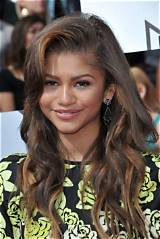 Zendaya’s Bio, Height, Weight, Measurements, Net Worth & More
